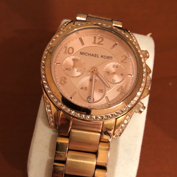 Rose Gold Michael Kors Watch - Picture 2 of 2
